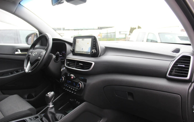 Hyundai Tucson cena 96900 przebieg: 53300, rok produkcji 2019 z Łomża małe 379